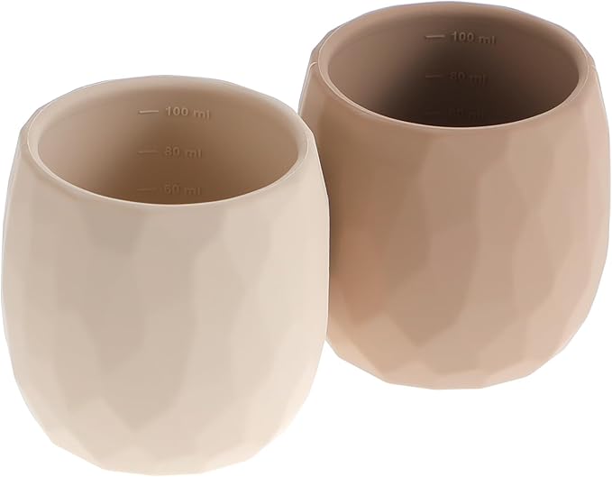 Trinklernbecher aus Silikon für 6-12 Monate Kleinkinder, winzige offene Becher, Kleine Trainings Trinkflasche für Babys und Kleinkinder, mit Kapazitätsmarkierungen, Set mit 2 (Shifting Sand+Natural)