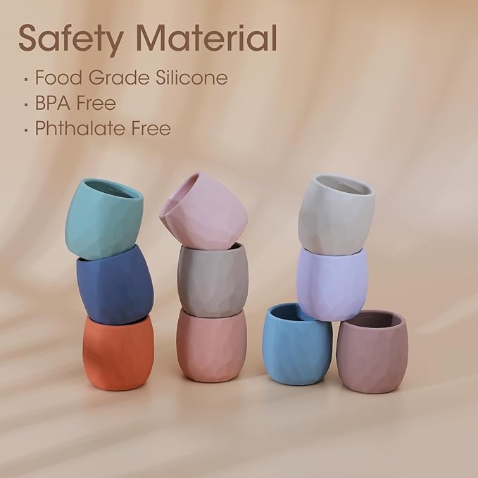 Trinklernbecher aus Silikon für 6-12 Monate Kleinkinder, winzige offene Becher, Kleine Trainings Trinkflasche für Babys und Kleinkinder, mit Kapazitätsmarkierungen, Set mit 2 (Shifting Sand+Natural)